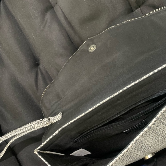 Handbag - Picture 5 of 6